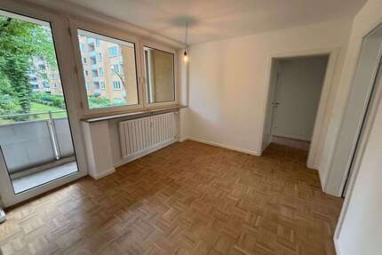 Wohnung zum Mieten in München 1.510,11 € 88.83 m²