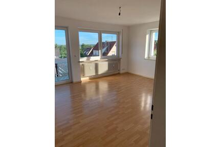 4-Zimmer-Wohnung mit Balkon in HennhofenAltenmünster