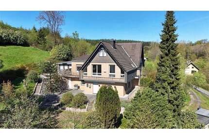 Haus zum Kaufen in Morsbach , Sieg 395.000,00 € 262 m²