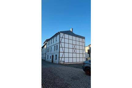 Wohnung Haus Mieten - 25,00&nbsp;EUR Kaltmiete, ca.&nbsp; 300,00&nbsp;m&sup2; in Saalfeld (Saale) (PLZ: 07318)