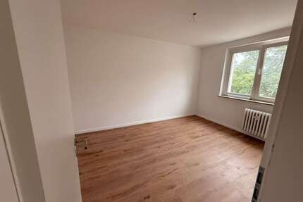 Wohnung zum Mieten in Leuna 400,00 € 75 m²