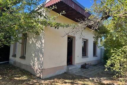 Charmantes Gartenhaus auf idyllischem Freizeitgrundstück - Pachtland in Oschatz Stadtteil Kleinforst