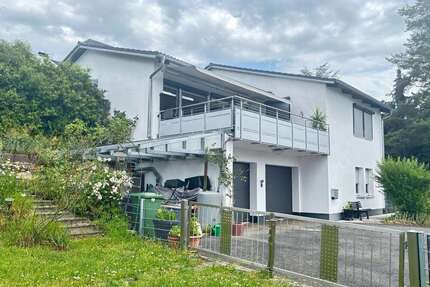 Haus zum Kaufen in Hallstadt 750.000,00 € 156.69 m²