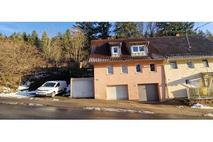 Kaufen. Einziehen. WOHLFÜHLEN! - 199.900,00&nbsp;EUR Kaufpreis, ca.&nbsp; 110,00&nbsp;m&sup2; in Niedereschach (PLZ: 78078)