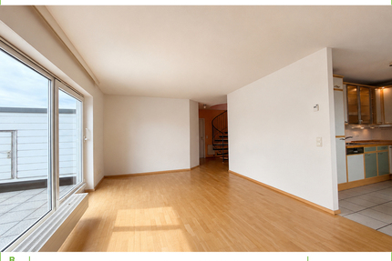 *Schöne DG-Maisonnette-Whg. mit gr. Terrasse und Fernblick* - Hofheim am Taunus