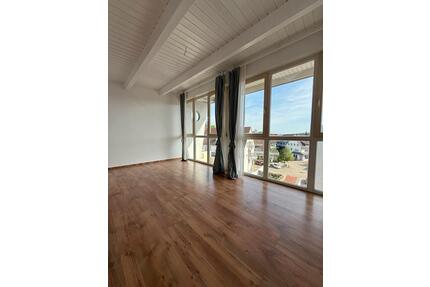 Moderne 2,5 Zimmer Maisonette in Filderstadt mit Balkon