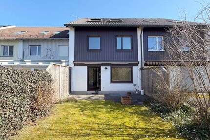 Haus zum Mieten in Höhenkirchen-Siegertsbrunn 2.250,00 € 128 m²