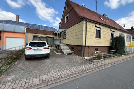 Haus zum Kaufen in Königsbach-Stein 298.000,00 € 157 m²