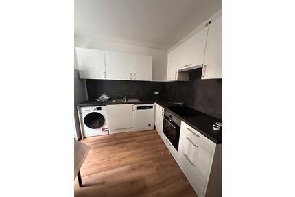 2 Zimmer WG Wohnung saniert und möbliert bezugsfrei - Hamburg Harburg