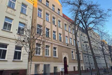 Wohnung zum Mieten in Halle (Saale) 537,00 € 71.58 m²