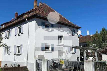 Ideal für die große Familie geeignet...DHH in Erlangen - Zentrum