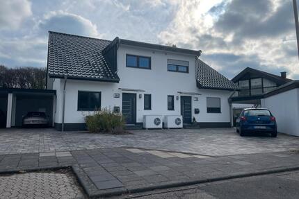 Modernes Wohnhaus in Zülpich Wohnen im Neubaugebiet - Euskirchen Dom-Esch