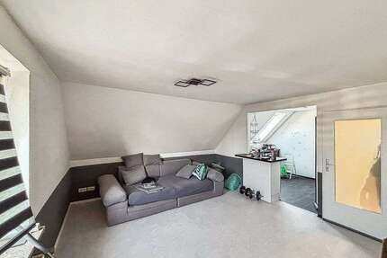 Wohnung zum Mieten in Neumünster 375,00 € 43.93 m²