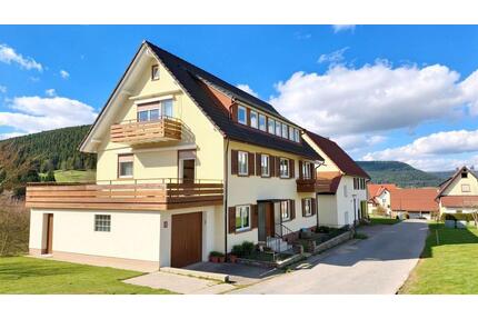 Sofort frei: 1-Zimmer-Wohnung mit Balkon und schöner Aussicht in Baiersbronn