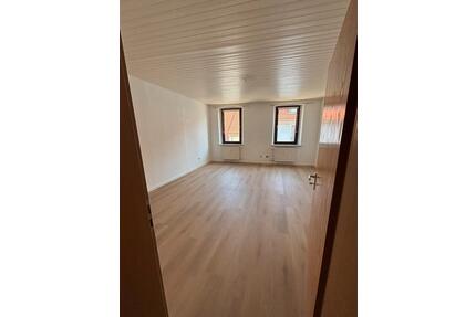 Großzügige 2-Zimmer Wohnung mit Balkon in Schweinfurt-Altstadt