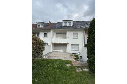 CO Nähe FH und CO2 ** ab sofort ** interessantes RMH mit Balkon & Garten - Coburg