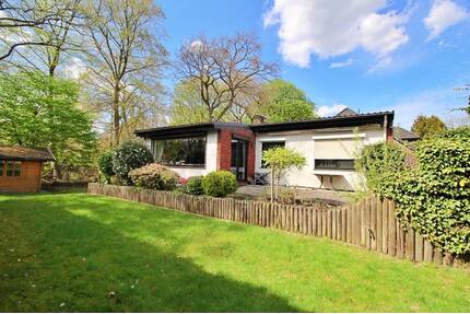 Ebenerdig plus Souterraint - Bungalow - Familienidyll - Sonniger Garten rund ums Haus, Garage & Carport. - Bremen Ellener Feld