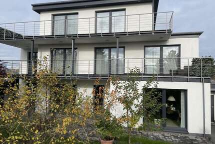 Haus zum Kaufen in Peine Kernstadt 950.000,00 € 291.75 m²