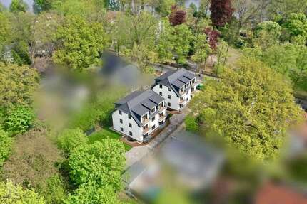 Haus zum Kaufen in Falkensee 1.850.000,00 € 349 m²