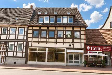 Haus zum Kaufen in Lamspringe 440.000,00 € 483 m²