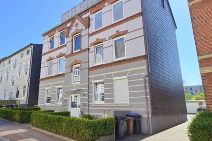 Top-Mehrfamilienhaus mit 5 Wohnungen und Garagen in bevorzugter Lage - Kiel Wellingdorf