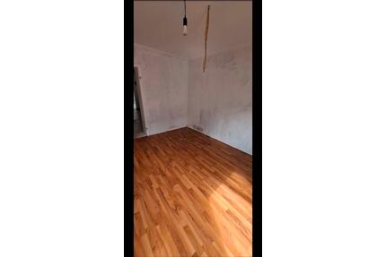 6-Zimmer-Wohnung mit Renovierungsoption (bis zu6 Monate mietfrei) - Heinsberg