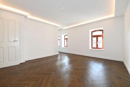 Singleparadies! + Lift + Parkett + Fußbodenheizung + Wanne & Dusche + LED-Licht + Übernahme EBK mgl. - Leipzig Mitte