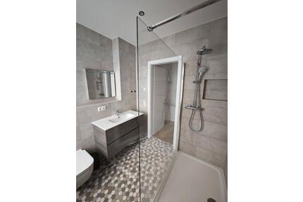 Attraktive 4-Zimmer-Wohnung mit Balkon in Falkenstein - Falkenstein/Vogtland