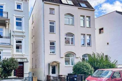 Stuck, Dielen & Licht - Altbau mit Charakter und Renovierungspotenzial für deinen Wohntraum - Lübeck St. Lorenz Nord