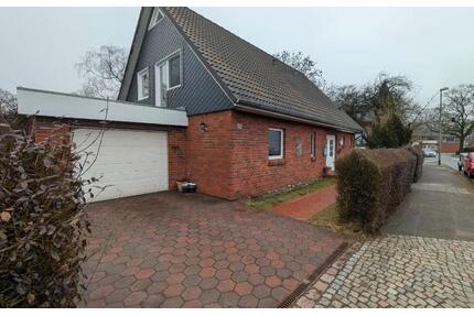 Haus mit zwei Wohneinheiten auf 587 m² Grundstück 25899 Niebüll