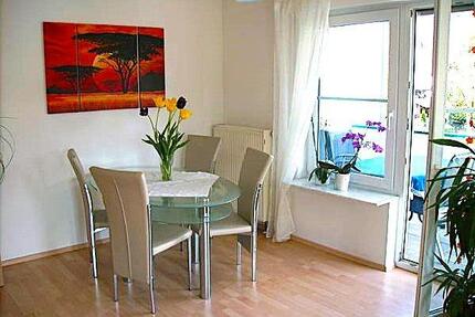 lichtdurchflutete 3,5-Zi-Wohnung mit Balkon in Lorch-Waldhausen
