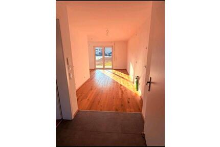 KfW 40 Neubau: 2-Zimmer-Wohnung mit Einbauküche und Balkon - Cham