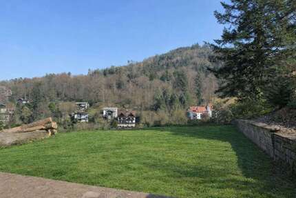 Grundstück zu verkaufen in Bad Herrenalb 279.000,00 € 1036 m²