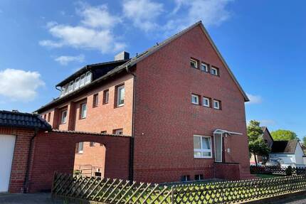 Mehrfamilienhaus mit 6 Wohnungen und 6 Garagen - Soltau