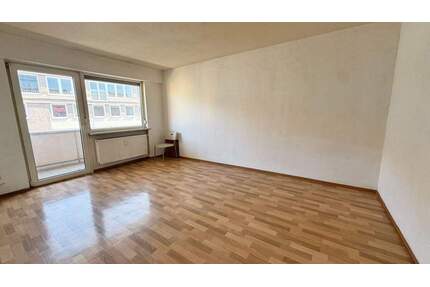 Nähe Allersberger Straße ! Für Selbstrenovierer 2-ZW, 54 m², Balkon, im 4.OG ohne Aufzug - Nürnberg Rabus