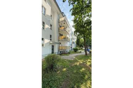 Wohnung zum Kaufen in Chemnitz 50.000,00 € 37.3 m²