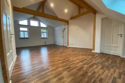 Exklusive Wohnung in top renoviertem Fachwerk - Kaufungen