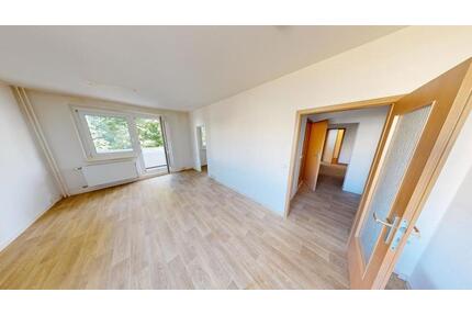 Direkt am Johanniskarree gelegene 3-Raum-Wohnung mit Balkon - Chemnitz