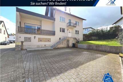 Haus zum Kaufen in Niedermohr 230.000,00 € 215 m²