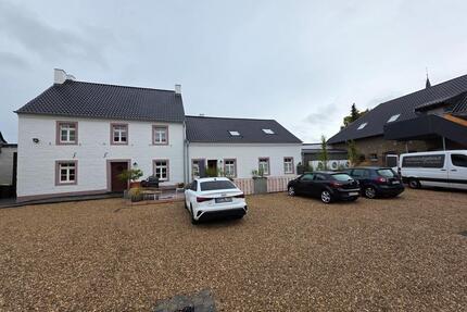 Wunderschönes Herren-Haus Denkmal, traumhafte Hofanlage, TOP Lage - Nörvenich