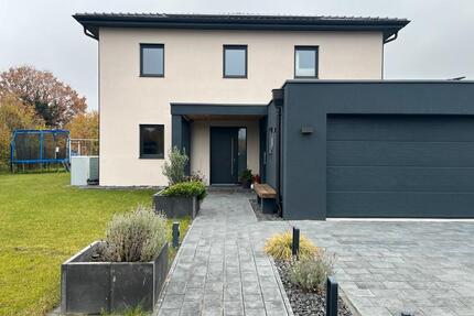 Exklusive Neubau Stadtvilla–Feldrandlage & Doppelgarage – privat - Börnsen