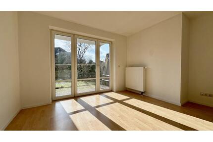 2-Zimmer-Wohnung im EG für 1 Person mit SW-Terrasse und Carport - Bad Schwartau