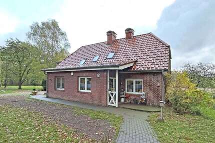 Haus zum Kaufen in Neu Wulmstorf Rade 529.000,00 € 166 m² - Neu Wulmstorf / Rade