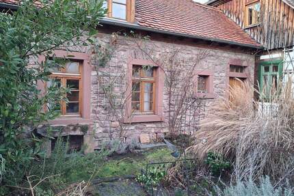 WohnRaumAgentur: möbliertes Fachwerkhäuschen in Mörfelden-Walldorf