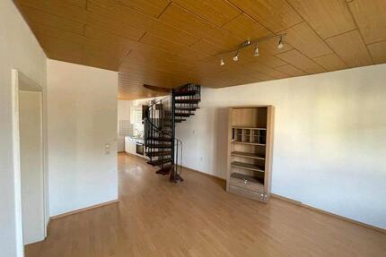 Schöne 3 ZKB Maisonette Wohnung - Blieskastel
