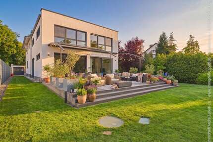Haus zum Kaufen in Obertshausen-Hausen 1.598.000,00 € 371.23 m²
