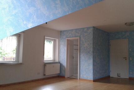 Nette helle 1 Zi Whg im DG ca 35qm €470,- warm. KrövMosel