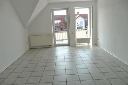 Sehr gepflegte 3- Zimmer-DG-Wohnung - Niederaula