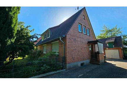 gepflegtes Einfamilienhaus mit Stall u. Garage -von Privat- - Ebstorf