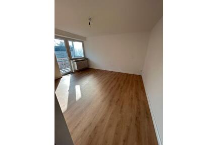 1 Zimmer Wohnung zu vermieten - 400,00&nbsp;EUR Kaltmiete, ca.&nbsp; 37,00&nbsp;m&sup2; in Meldorf (PLZ: 25704)